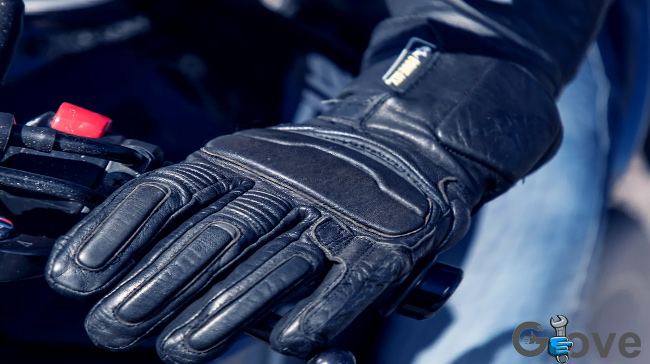 Breaking-In-Motorcycle-Gloves.jpg