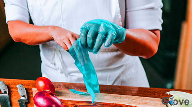 Food-worker-wearing-gloves.jpg