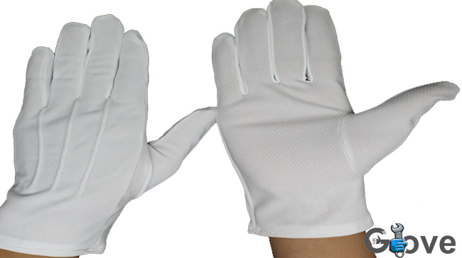 Victorian-Era-Gloves-with-Three-Lines.jpg