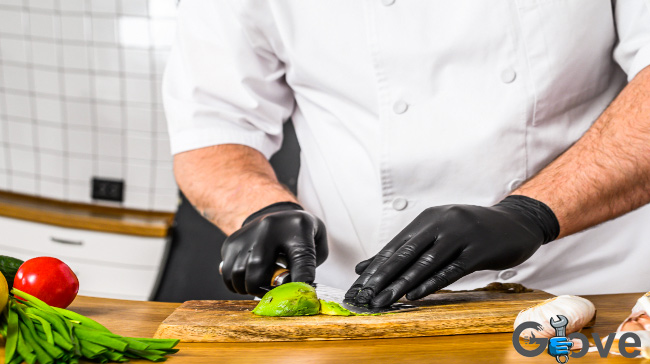 Why-do-cooks-use-black-gloves.jpg