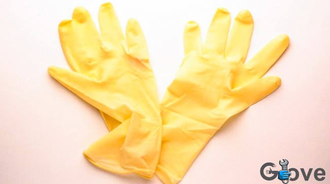 Unraveling-the-Chemistry-of-Yellow-Residue-in-Gloves.jpg